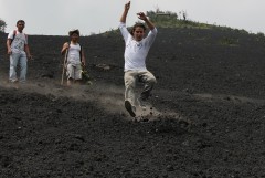 Running down the Volcan de Pacaya