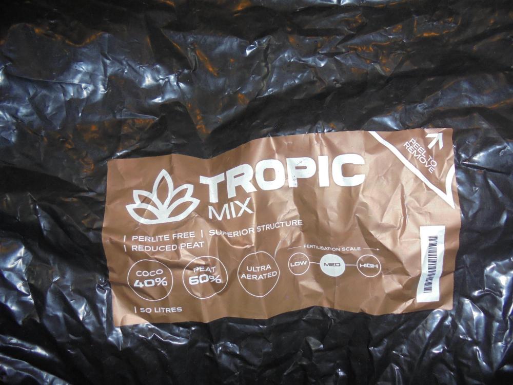 06july-2020-tropic-soil-mix.thumb.jpg.76aa2d60e2ca9dcf07dcd95fd58455b9.jpg